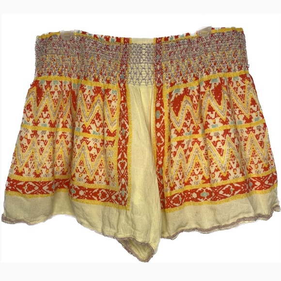 Free People Pants - Free People Flounce shorts, Small, Stretch waist, embroidered, spring, smocked